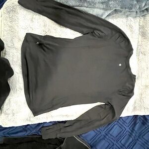 Long sleeve Lululemon athletic top.  Size 10